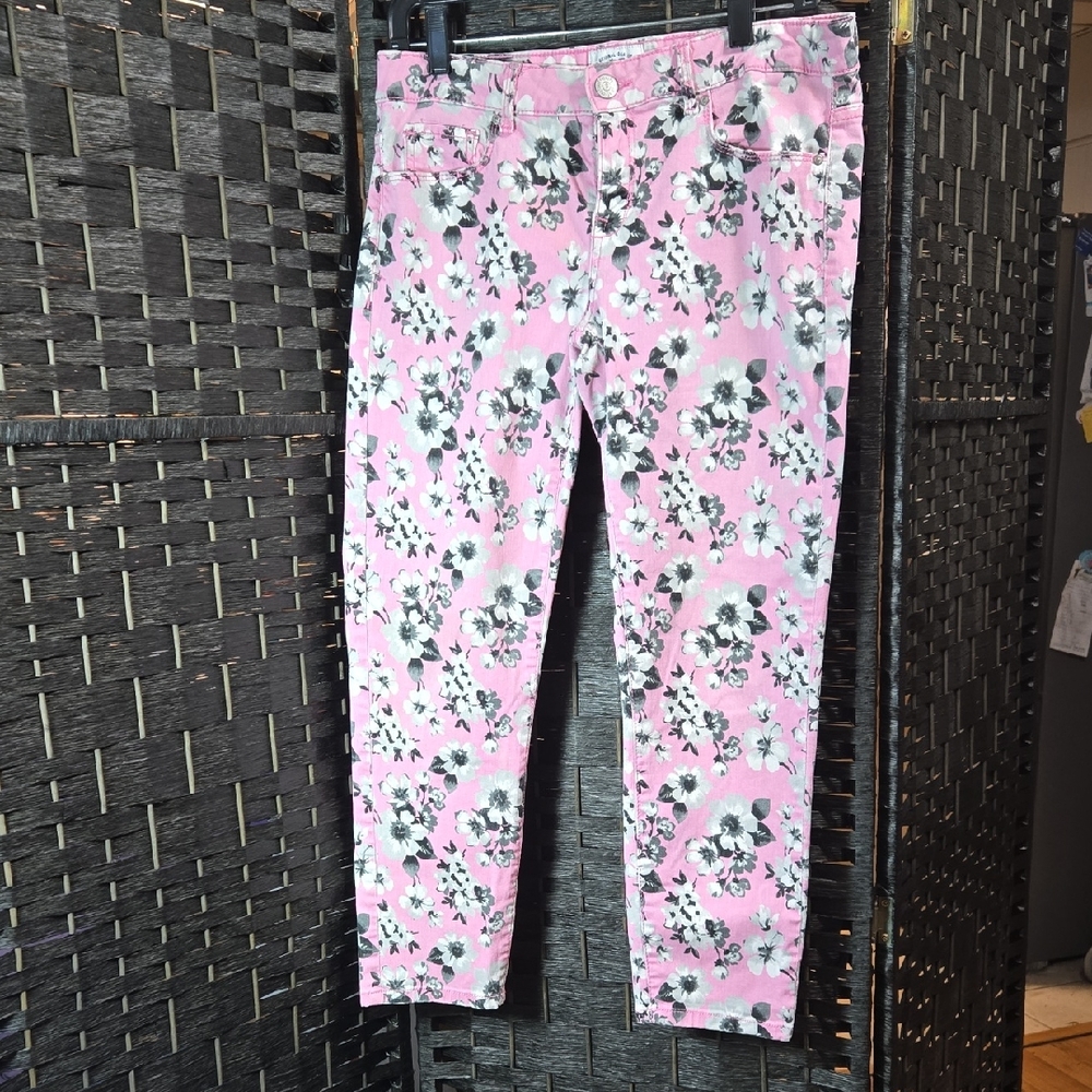 Aeropostale Pink Floral Lola Cropped Jegging 11/12 Pants